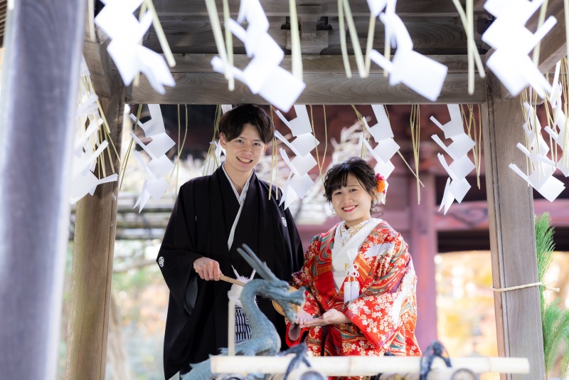 手水舎にもお正月飾りが。