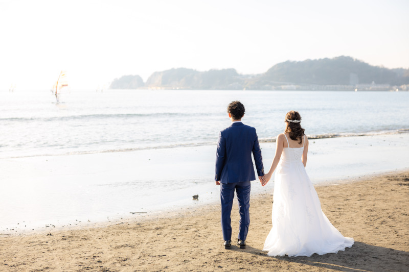 お色直し後は、材木座海岸へ。