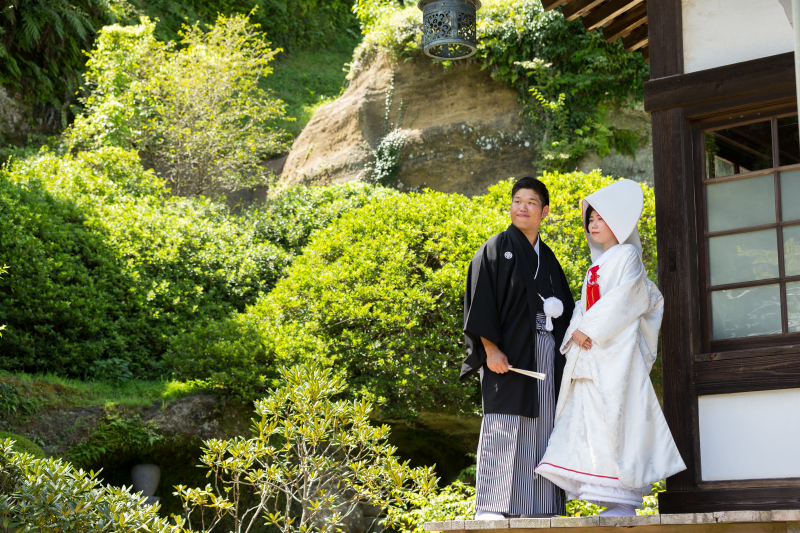 お寺の回廊にて