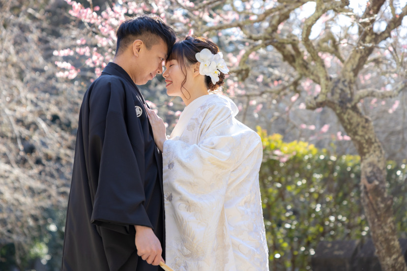 妙本寺の境内も甘い香りに包まれていました。