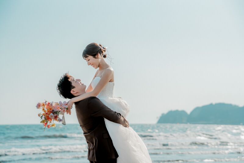 抱っこで見つめあい