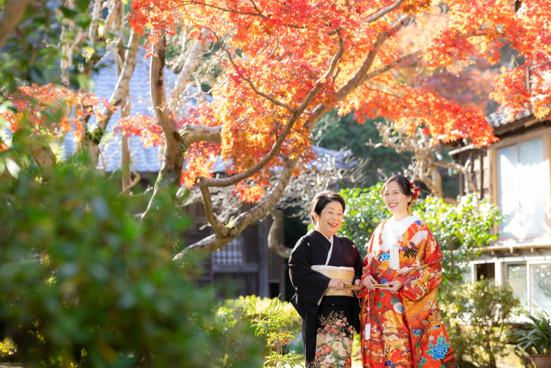 お母様もお二人の晴れ姿をお喜びでした!