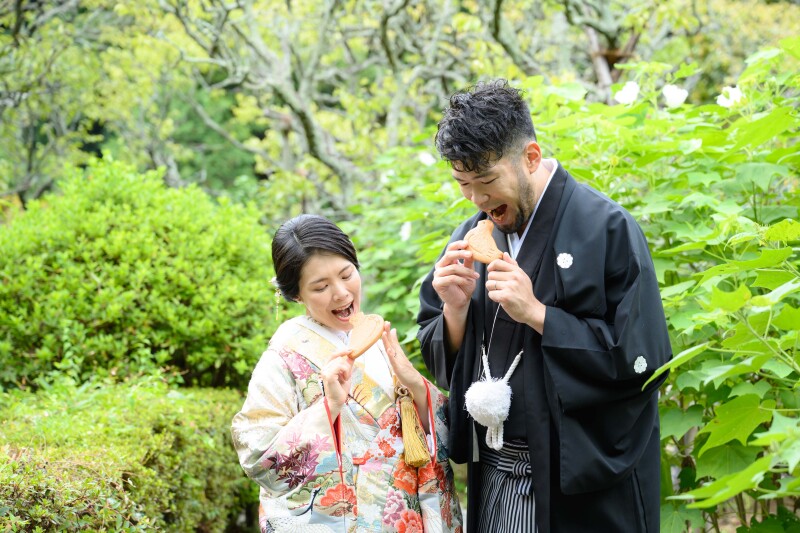 《 鳩サブレー 》