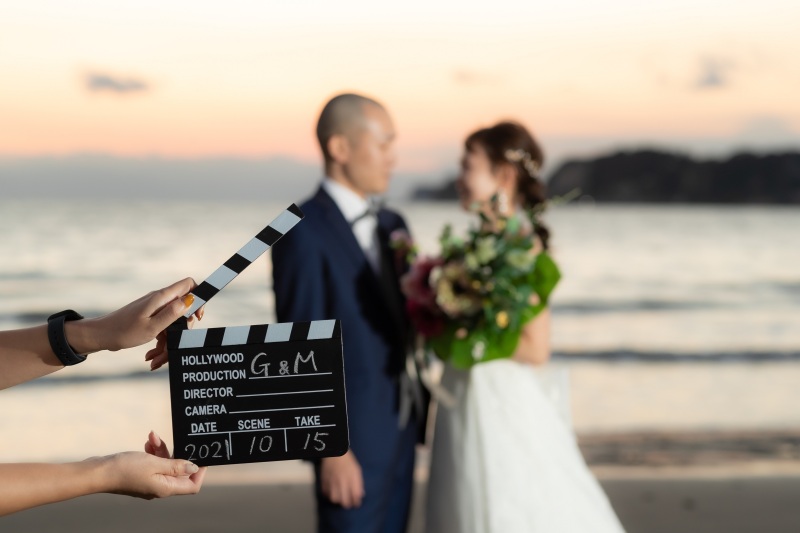 映画撮影風のワンシーン。