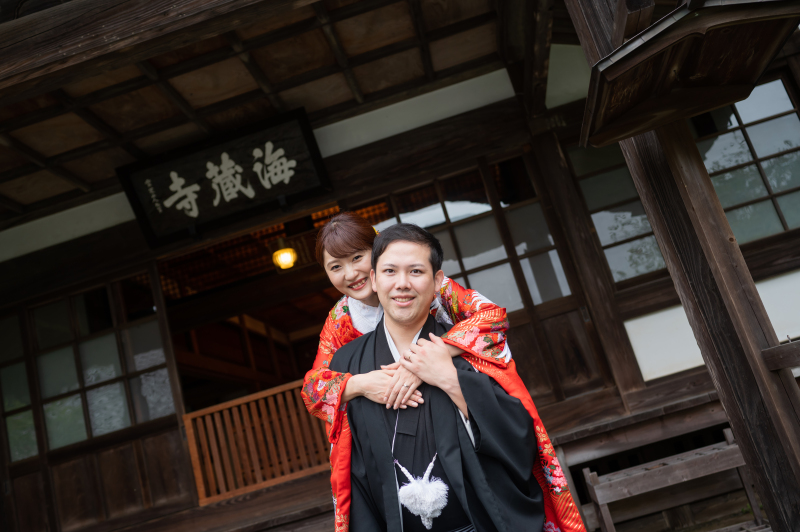 お二人の仲の良さが伝わるお写真。