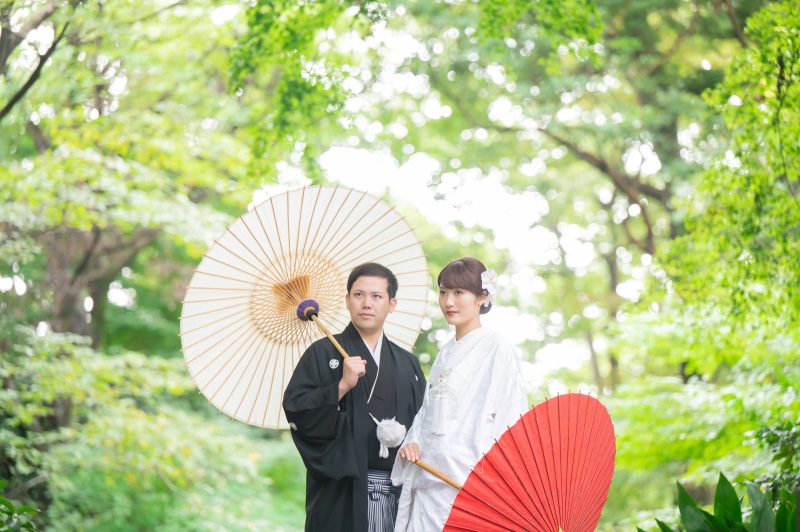 白無垢姿で、妙本寺へ。