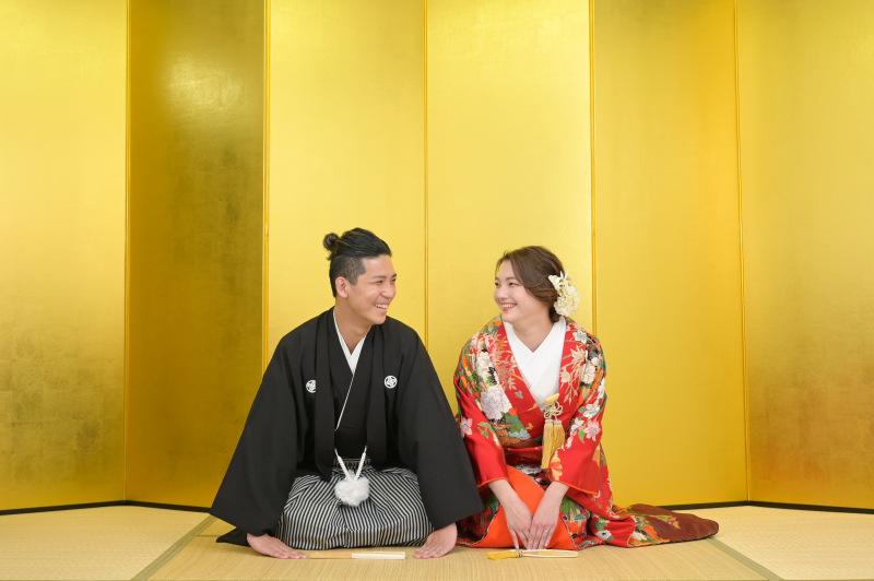 晴れ姿で見つめ合ってにっこり♡