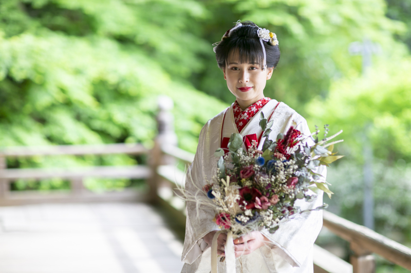 襟元のコーディネートも可能です。