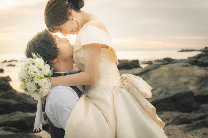 和装は寺院で撮影、洋装は城ケ島での撮影