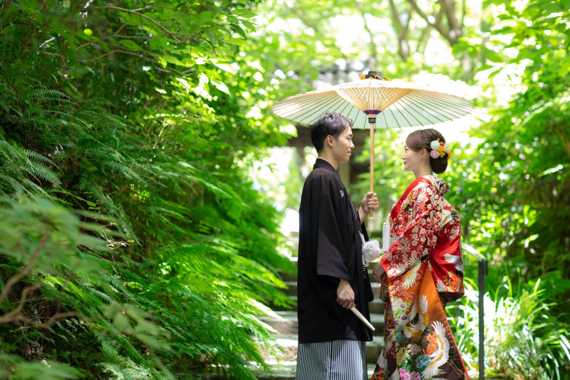 【和装&洋装】7/1~9/10の撮影 和装;鎌倉市内の寺院&洋装;スタジオで撮影 衣裳差額なし・美容・撮影データ100カット付き