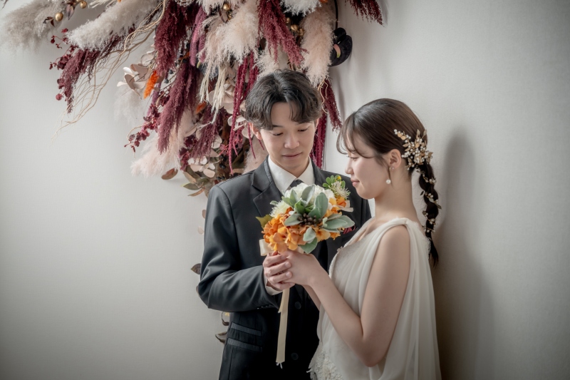 【和装&洋装】7/1~9/10の撮影 和装;鎌倉市内の寺院&洋装;スタジオで撮影 衣裳差額なし・美容・撮影データ100カット付き