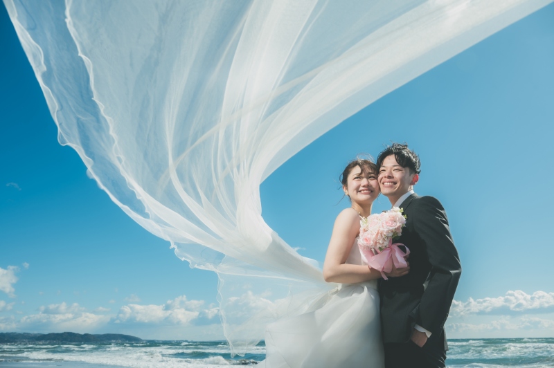 【2/16~3/10梅が咲く時期の平日】鎌倉の寺院と江ノ島が見える海岸で撮影★衣裳2着(差額無し)・美容・撮影データ150枚付き