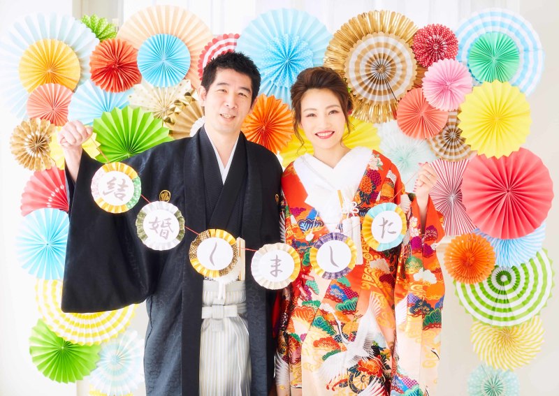 結婚しましたのガーランドを持って☆