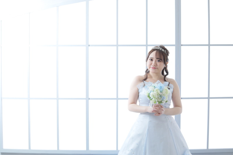 お好みのカラードレスをチョイス