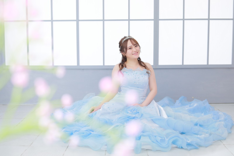 裾の広がりを楽しんで