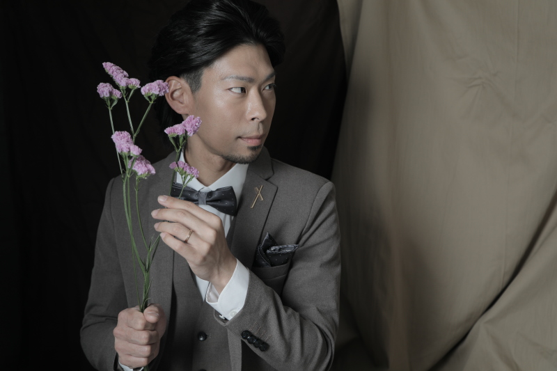 こだわりの男性ヘアメイクも