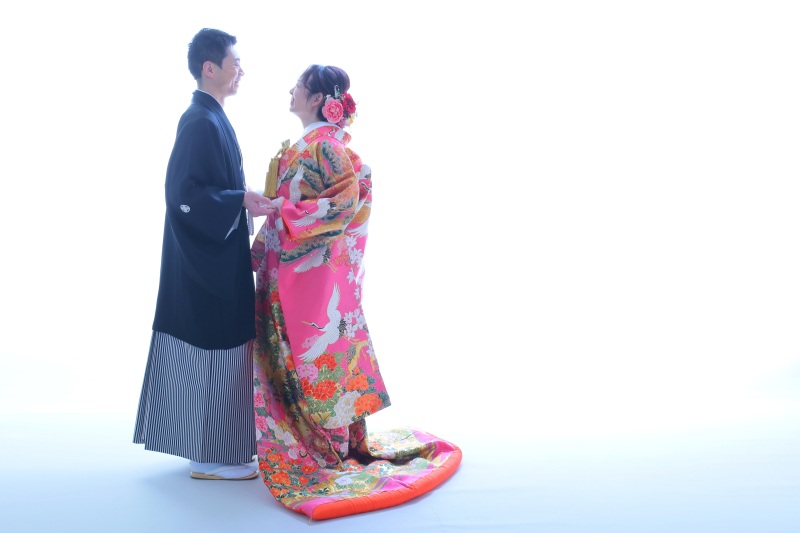 幻想的な空間で見つめあって・・・。