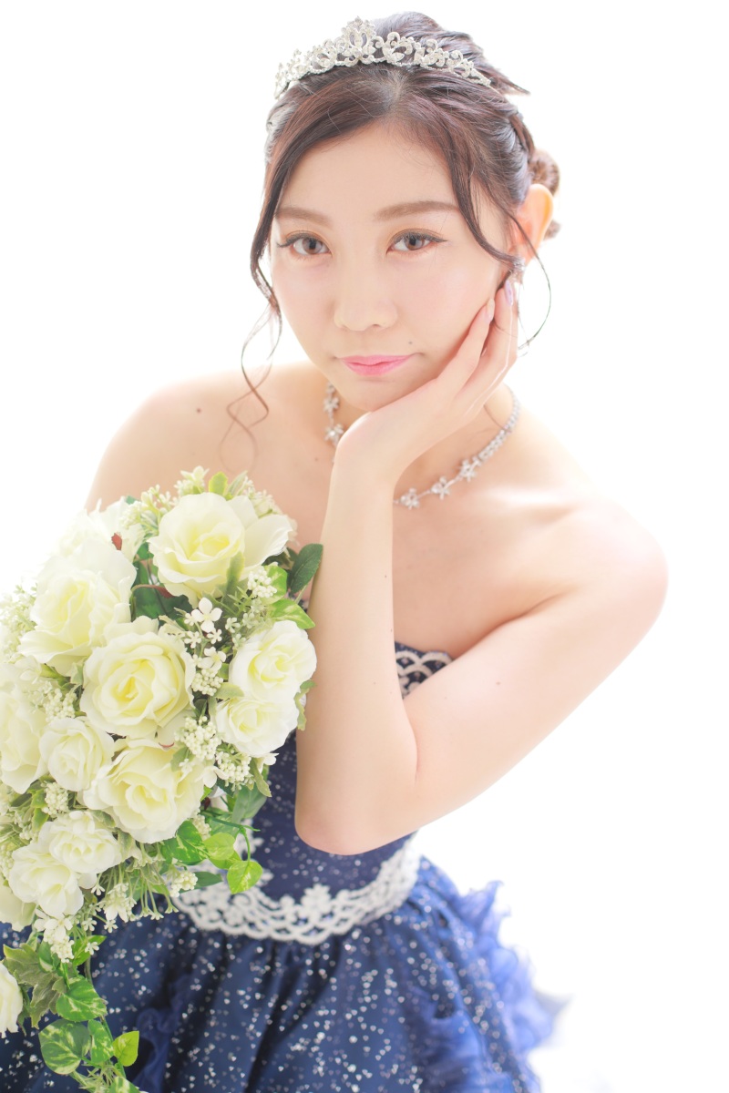 明るい照明で透明感を