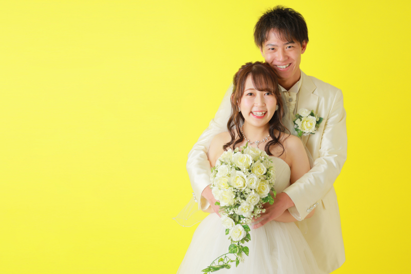 ラブラブなバックハグの2ショット♪