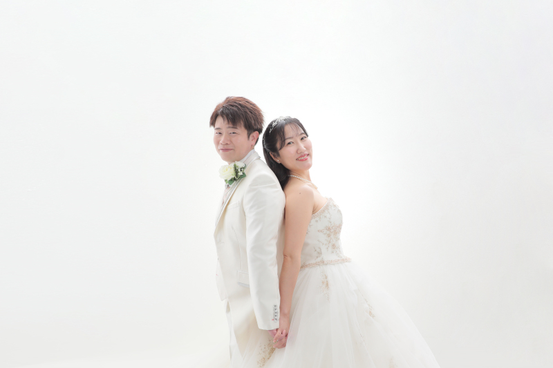 【洋装40カットデータ】どのドレスを選んでも追加料金なし!しかもデータは即日渡しの嬉しさ!思い出の品お持ち込み大歓迎のお得プラン