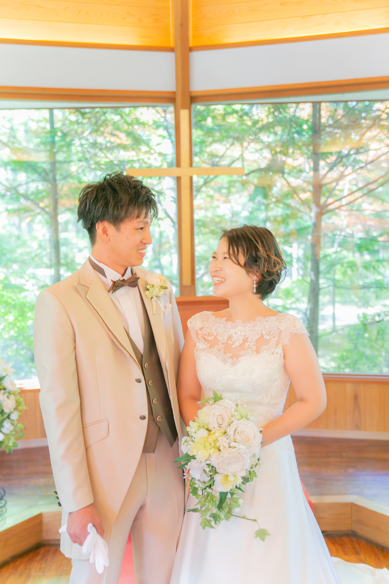 あこがれの軽井沢でのフォトウエディング 撮影日 21年9月21日 バーモラル軽井沢 ブライダルハウスtutu 軽井沢サロン 長野県で フォトウェディング探すならphotorait