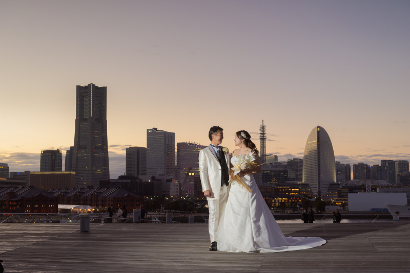 夕焼けからナイトにかけての大桟橋撮影スタート!