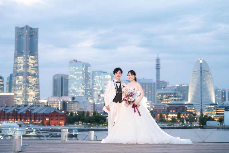 ドレスで大桟橋での夕景撮影から