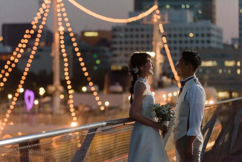 neeyU◇横浜元町ブライダルサロン_夜景で撮影できる