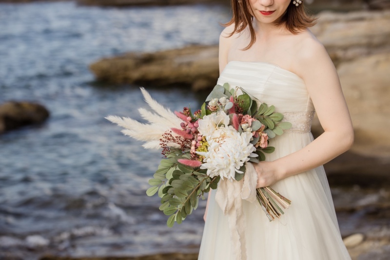 neeyU◇横浜元町ブライダルサロン_衣装の試着ができる