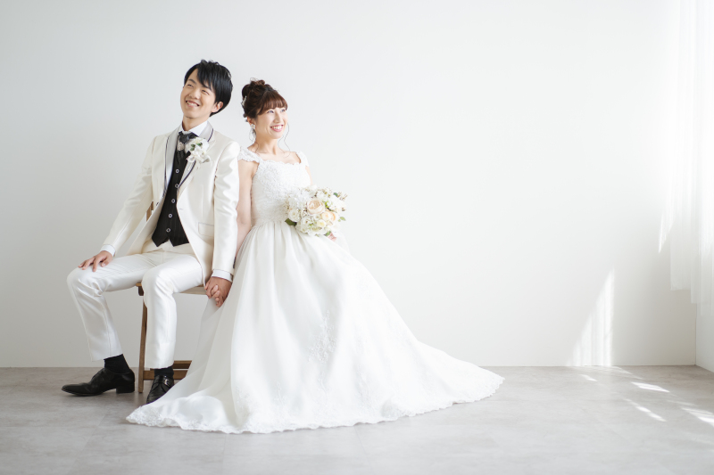 スタジオ撮影各60分撮影プラン［和装(色打or白無垢)＋洋装ドレス]200カットデータ保証☆