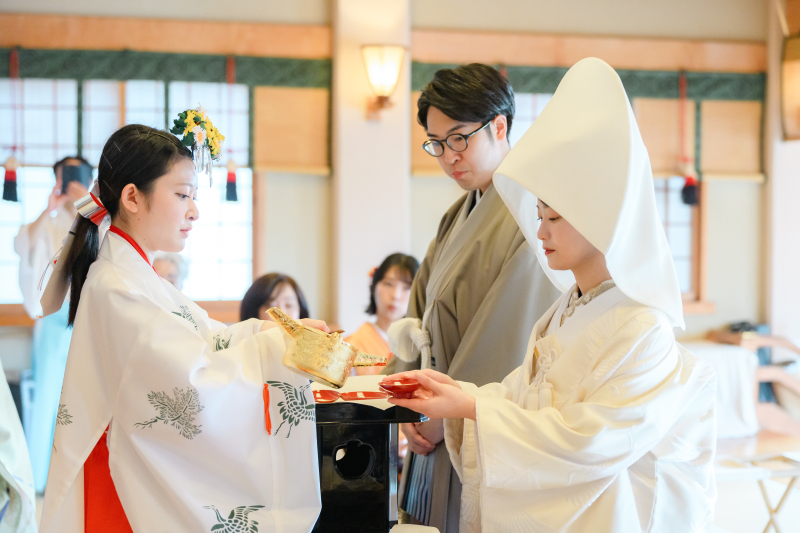 横浜神社結婚式の衣裳美容写真が全て込みのフルサポートプラン!和装1着ヘアメイク込み♪ご家族様のみでの家族婚も大歓迎✨