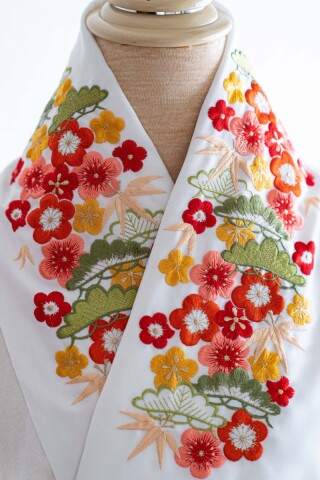 赤色松竹梅半衿