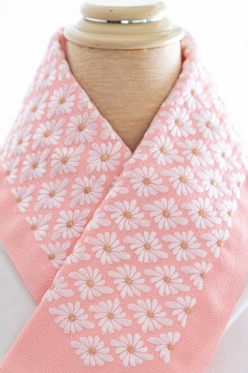 菊菱刺繍半衿
