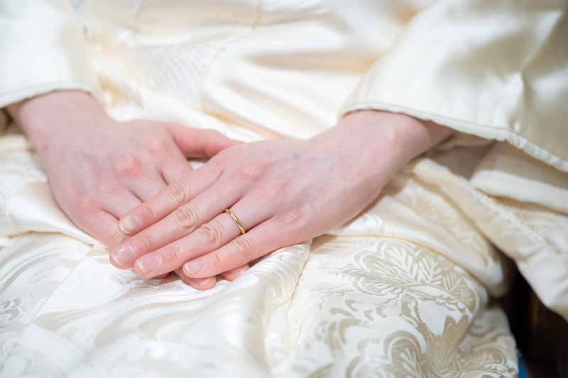 白無垢に羽織替え