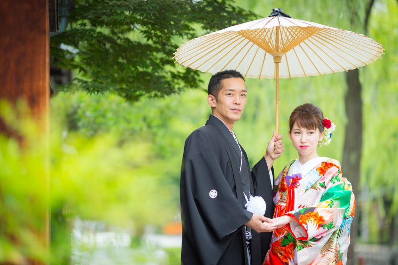 遠くを見つめて。