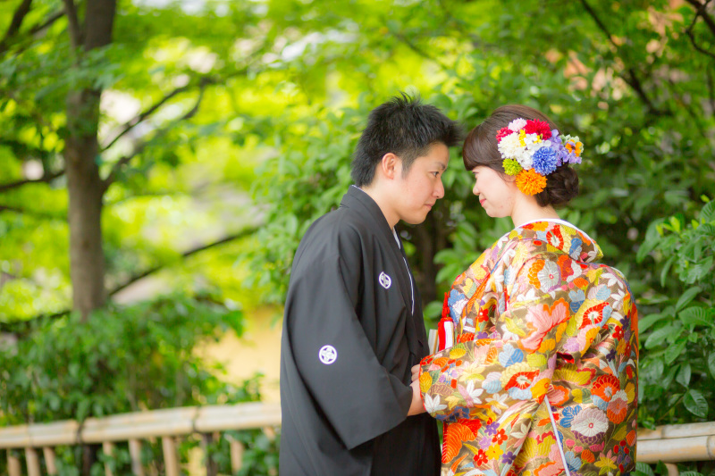 見つめあって…