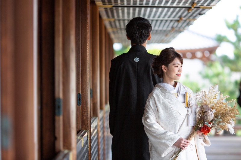 背中合わせでしっとりと