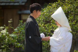 白無垢と色打掛