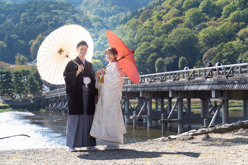 ど定番ですが、渡月橋を臨む撮影ポイントから