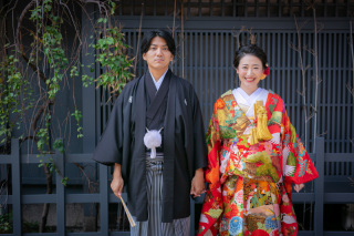 お二人並んで。