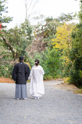 紋付袴と白無垢