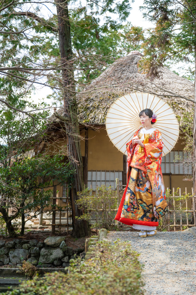 綺麗な立ち姿の新婦様