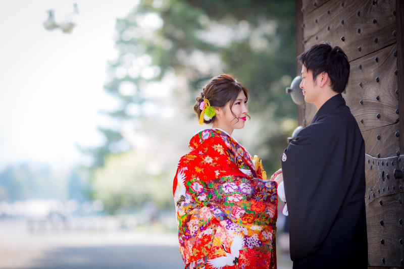 微笑みあって。