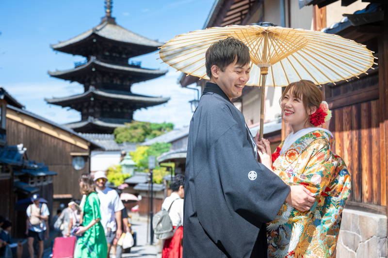 青空と八坂の塔