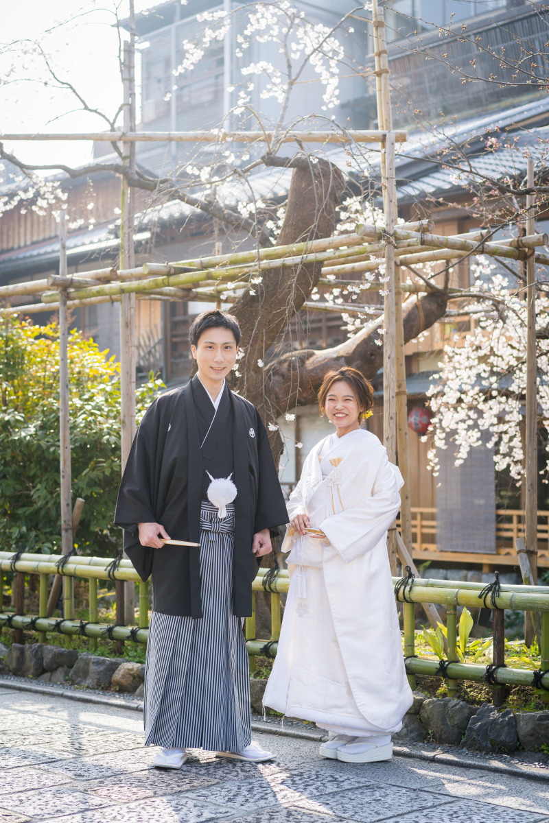 まずは扇子をもってかっちりポーズ