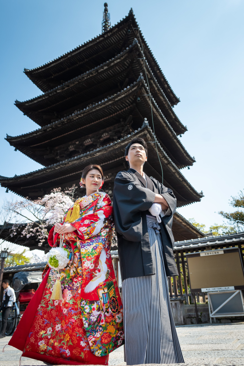 八坂の塔をバックに。