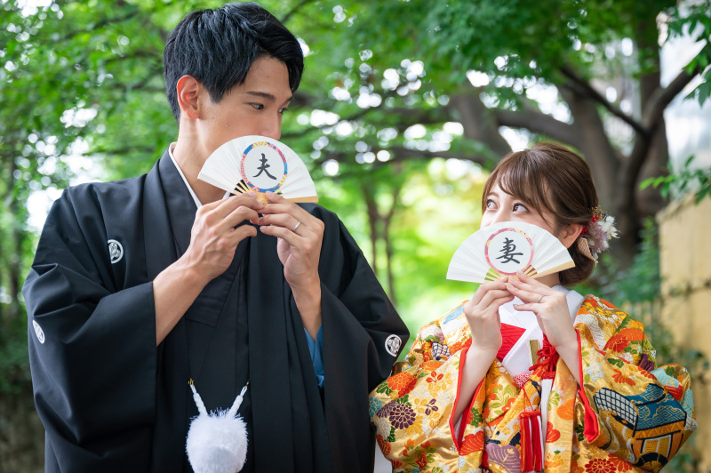 口元を隠して♪