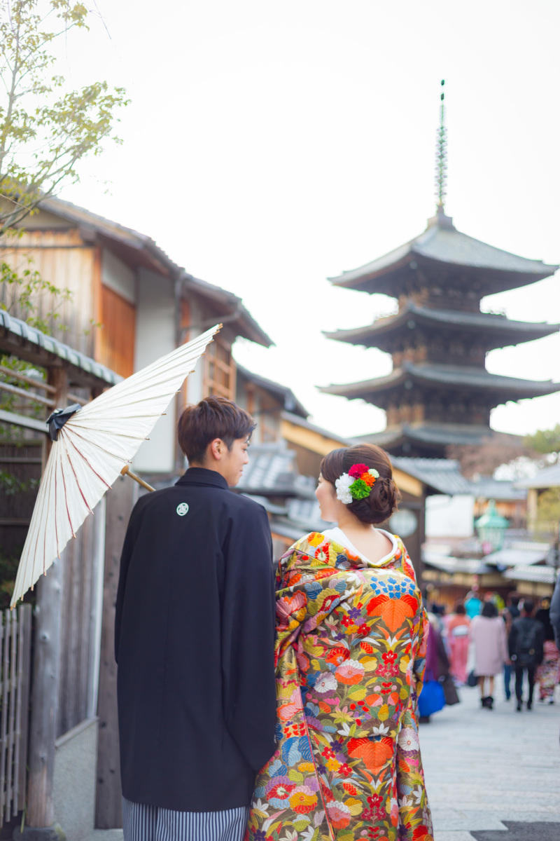 八坂の塔を背景に。