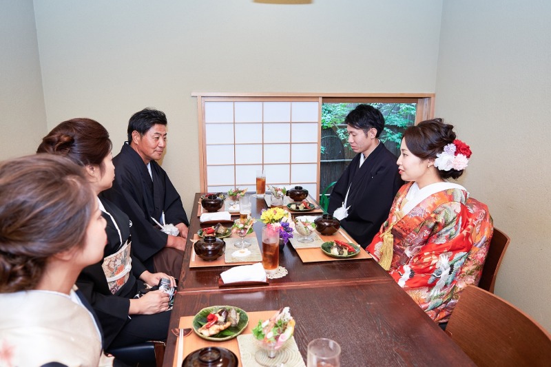 どんどん運ばれてくる美味しいお料理
