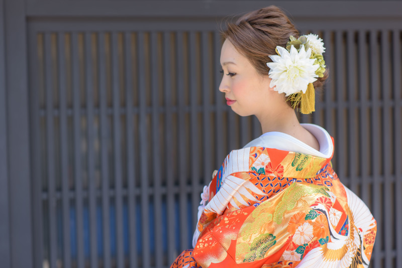 金の飾り房がアクセント